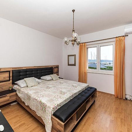 Gorgeous Home In Kastel Gomilica With Wifi Kastela Exterior photo