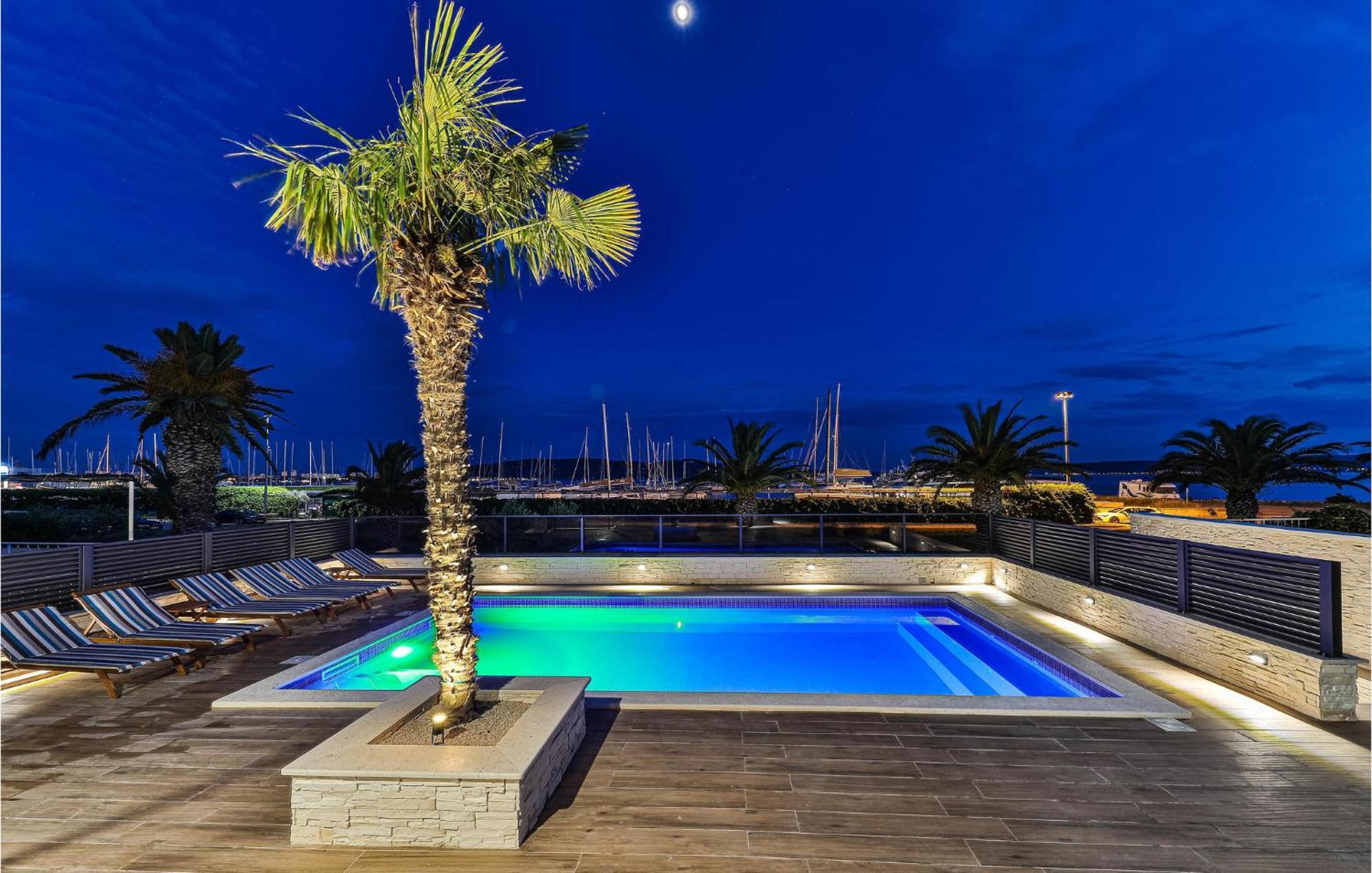 Gorgeous Home In Kastel Gomilica With Wifi Kastela Exterior photo